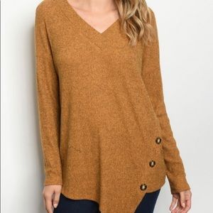 Vine and love mustard top